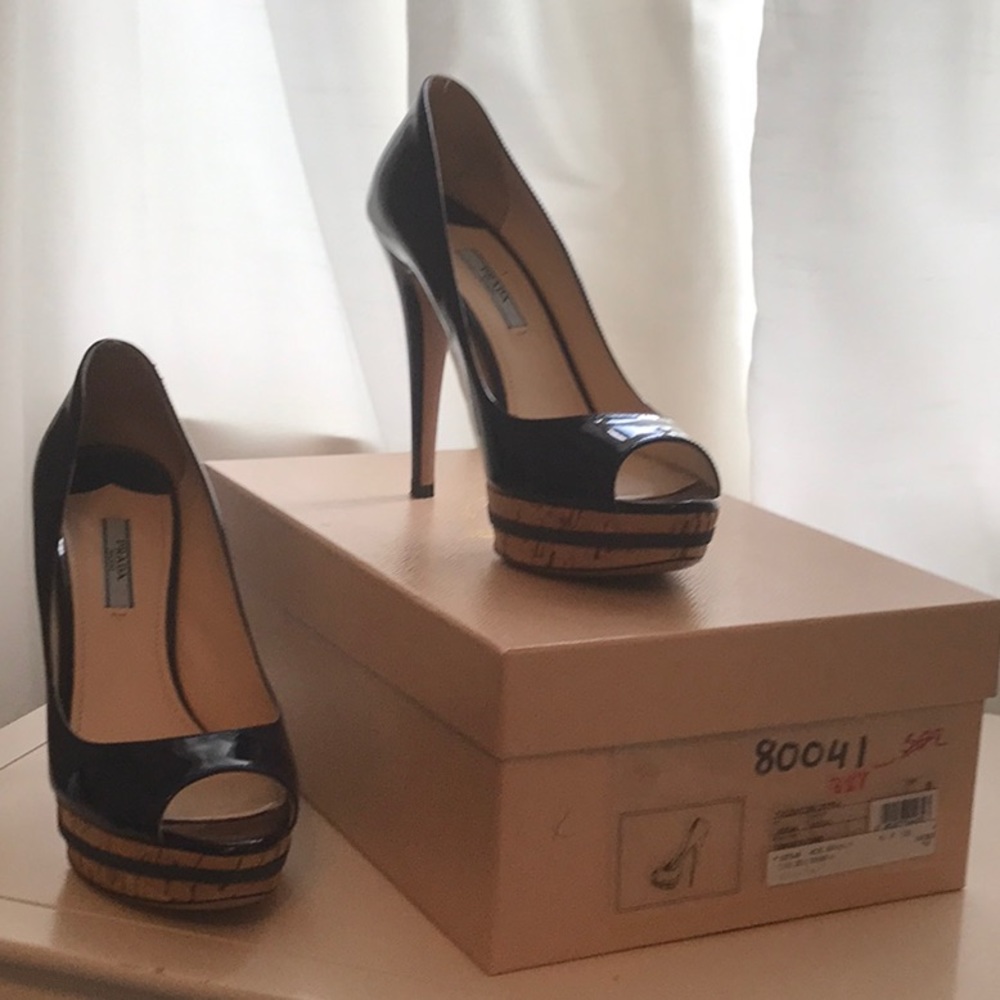 PRADA Navy Patent Pump w/ Cork Platform